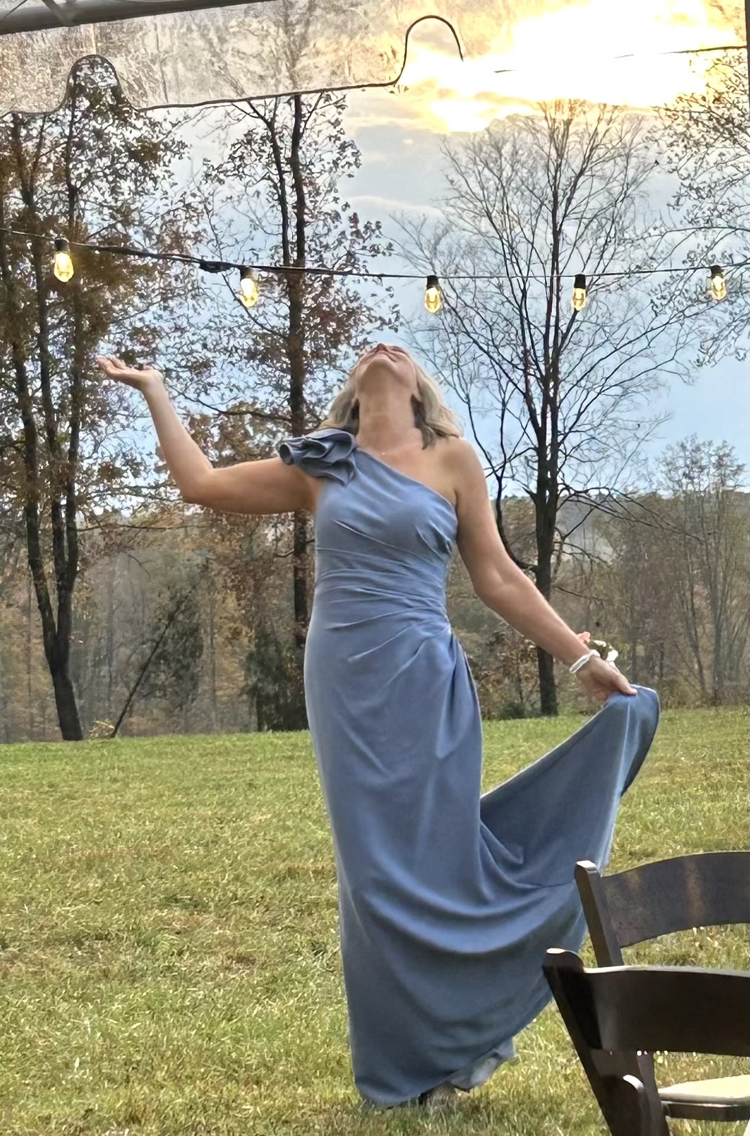 heavenward pose